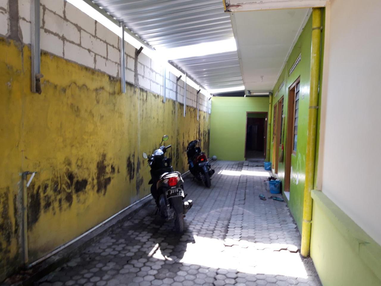 Janti Transit Room Syariah Maguwo Esterno foto